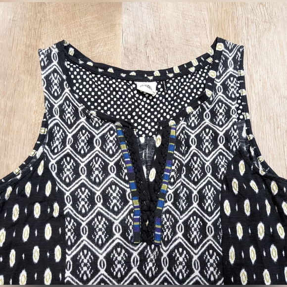 Anthropologie Akemi+Kin Sleeveless Top - Picture 2 of 9